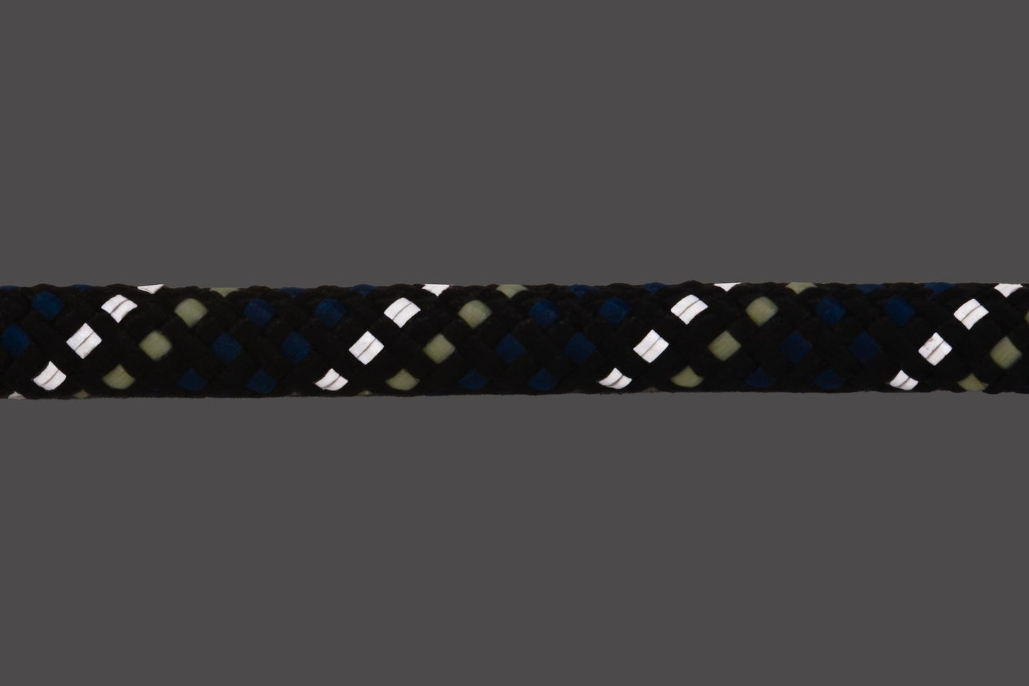Knot-a-CollarTM Rope Dog Collar